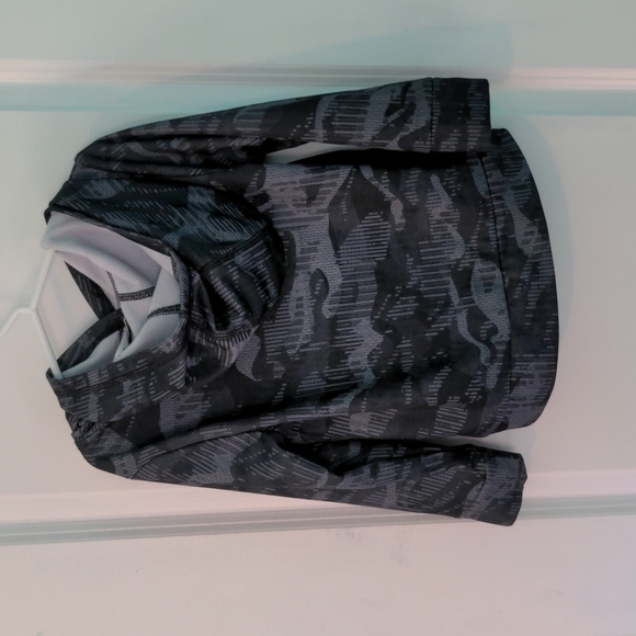 Adidas Hooded Sweatshirt, Boys Size 4 - Picture 2 of 3